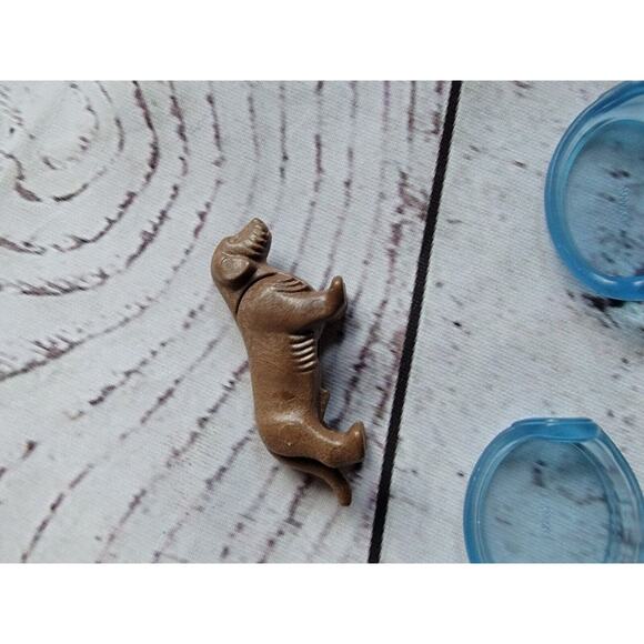 Playmobile Lot 2 Replacement Dishes And Brown Dog - Picture 3 of 5